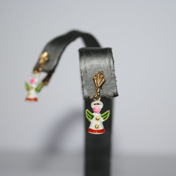 Vintage gold angel Christmas screw on earrings - Picture 2 of 3